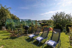 BBQ/picnic Area - Holiday Home Zala With Jacuzzi (Puconci)