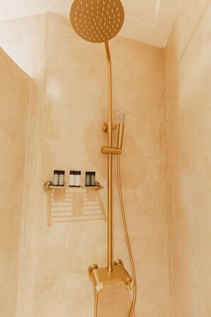 Double Room | Bathroom | Shower, free toiletries, hair dryer, bathrobes - Archo Nafplio Rooms & Suites (Nafplio)
