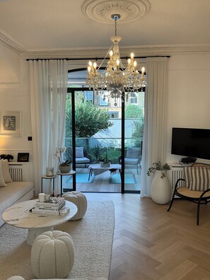 Living area - Elegant Parsons Green Townhouse (London)