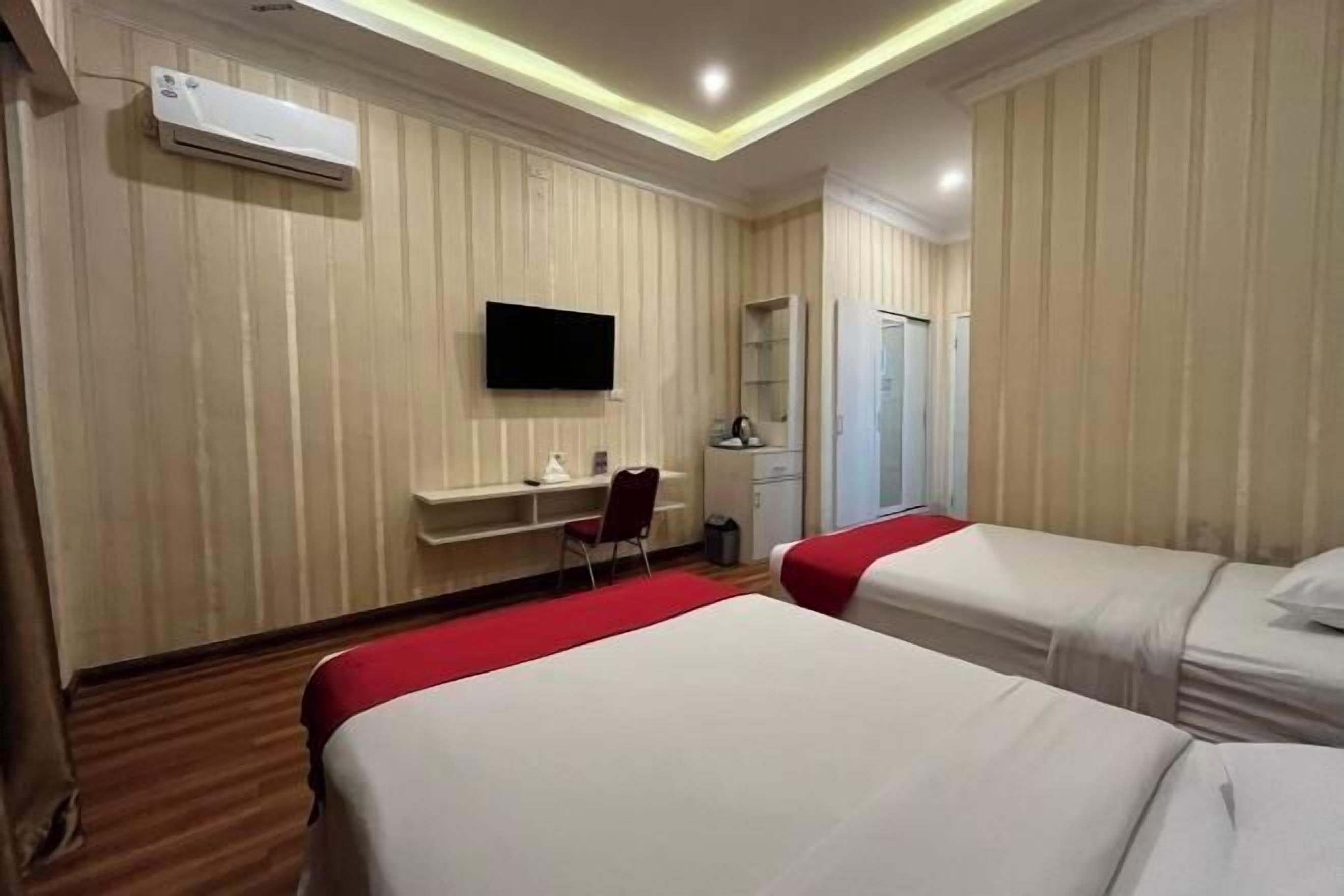 Escriptori, espai de treball apte per a portàtils i wifi gratuïta 