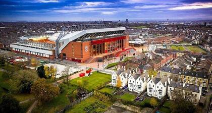 2 Bedroom House in Liverpool With Free Parking