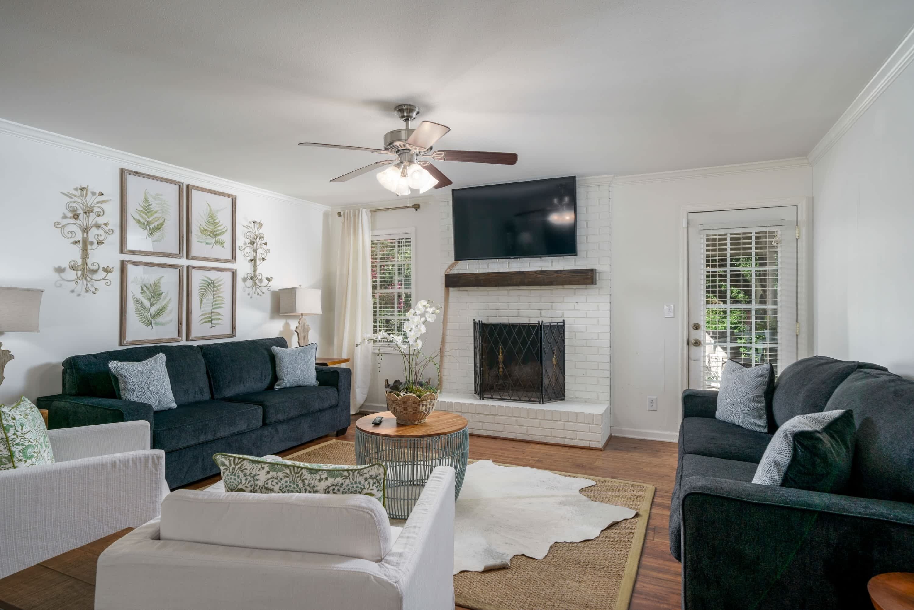 TV, fireplace, offices