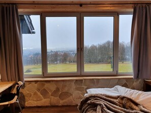 3 chambres, bureau, Wi-Fi, draps fournis