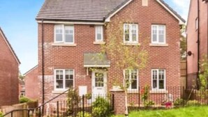 House | Exterior - Tranquil Retreat in Swansea Countryside (Swansea)