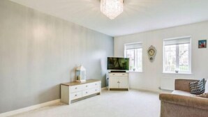 House | Living area - Tranquil Retreat in Swansea Countryside (Swansea)
