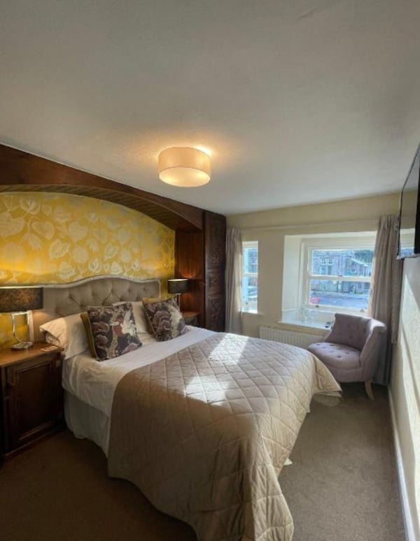 Oyo Cocketts Hotel - Hawes