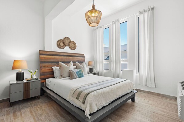 3 bedrooms, iron/ironing board, travel cot, WiFi - Boho Loft | Modern & Chic in Santurce (San Juan)