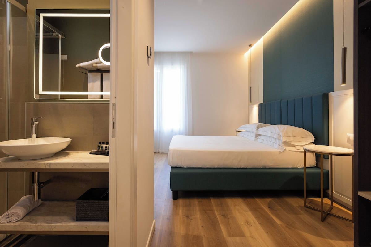 1 Schlafzimmer, Zimmersafe, individuell eingerichtet