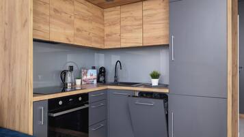 Căn hộ, 1 phòng ngủ, ban công | Bếp riêng | Máy rửa bát, dụng cụ pha cà phê/trà, dụng cụ nấu nướng/bát dĩa/dao nĩa