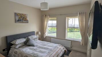 2 habitaciones, tabla de planchar con plancha y wifi gratis