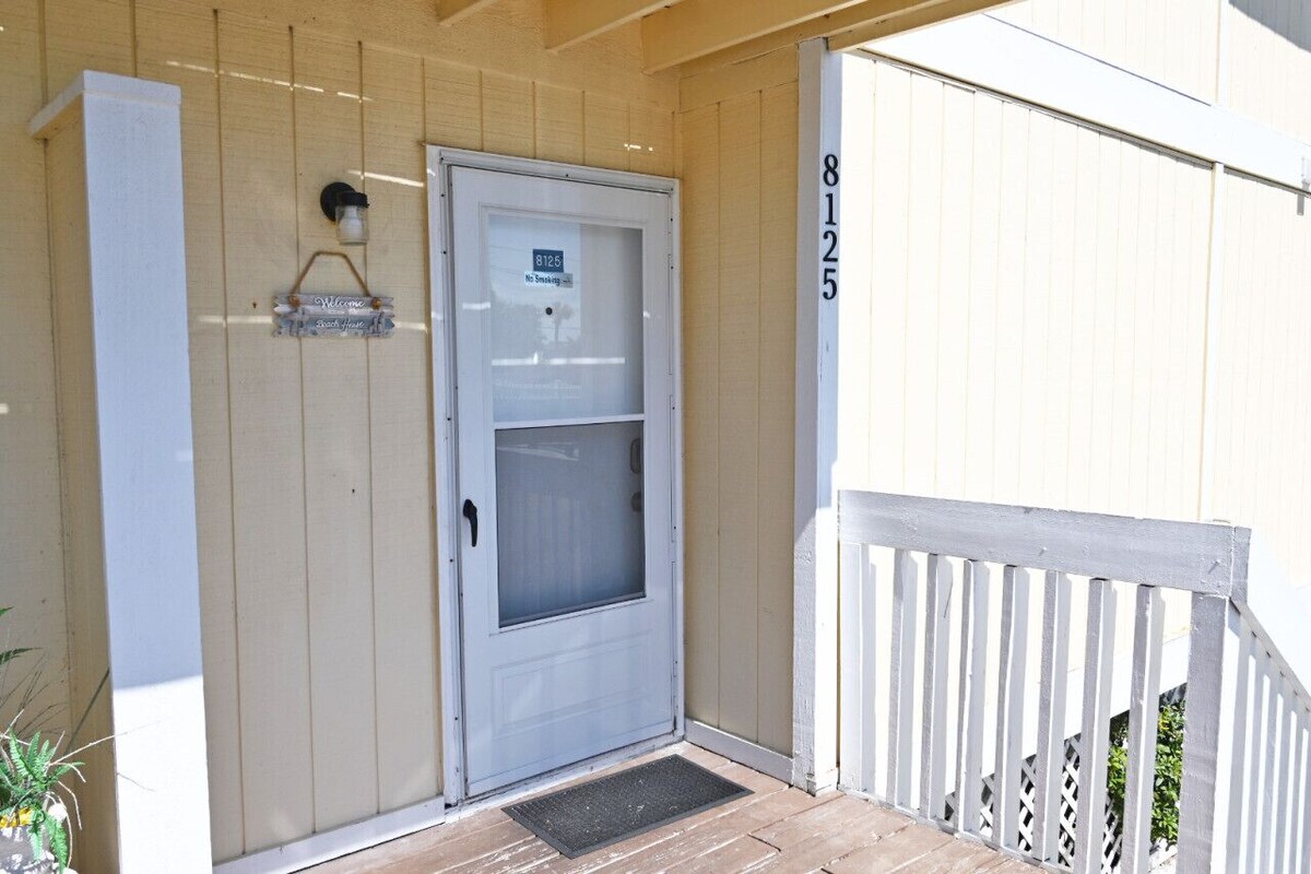 Photo 2 of Pet Friendly Studio Condo at Sandpiper Cove 8125 in Destin, FL Free Beach Service!