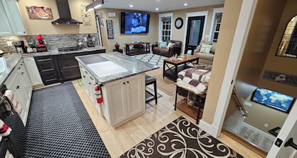 Perfect 3-bedroom, 2-Bath house in Sanford with WiFi Near 3- Coastal Beaches!