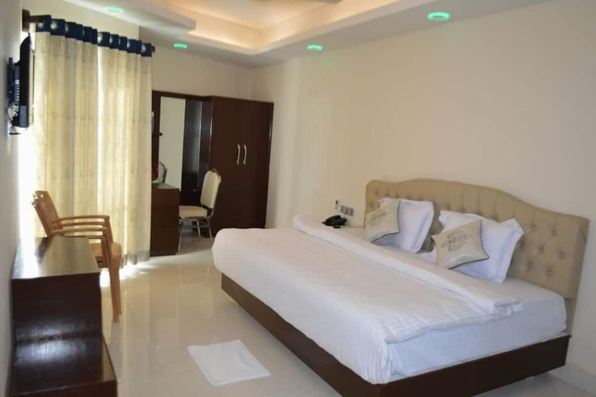 Chambre Triple Deluxe, balcon, vue mer | 1 chambre, bureau, Wi-Fi gratuit