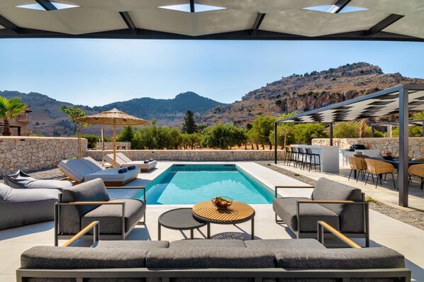 Outdoor pool - Zen Club Luxury Villas-Koan (Kolympia)