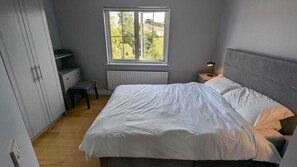 3 soverom og internettilgang