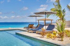 Pool - Kas Binti - exclusive 4 bedroom oceanfront villa (Kralendijk)