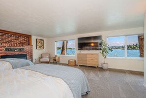 House (3 Bedrooms) | Interior - Waterfront Vashon Island Home, Beach Access & View (Vashon Island)