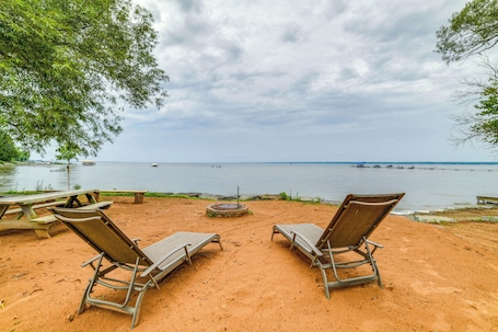 House (4 Bedrooms) | Front of property