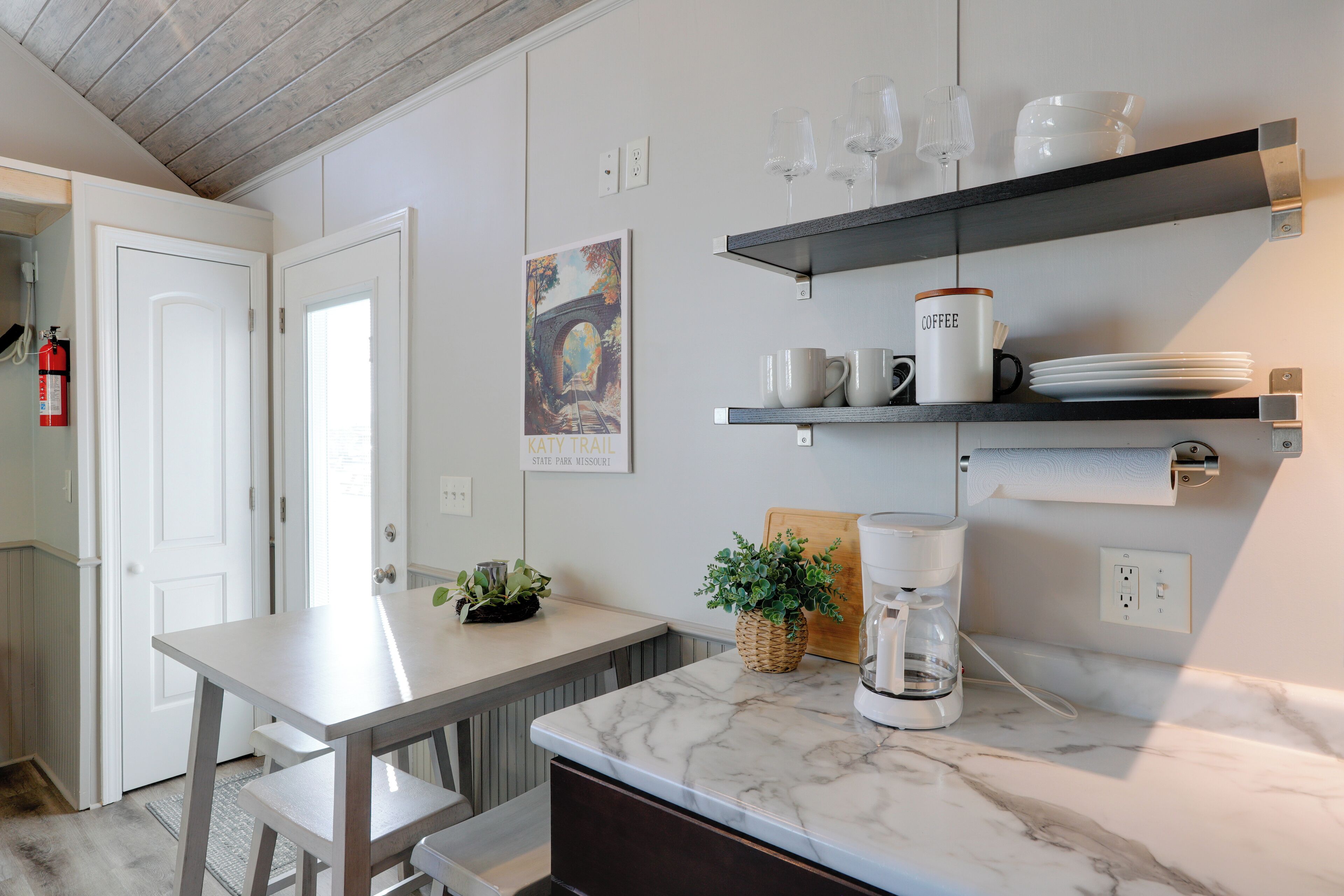 Apartment (0 Bedroom) | Interior