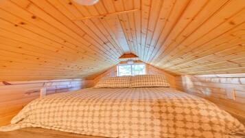 House (1 Bedroom) | Interior