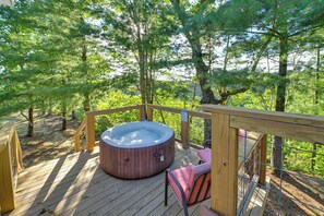 House (1 Bedroom) | Interior - Cozy Beattyville Cabin w/ Fire Pit (Beattyville)