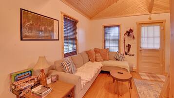 House (1 Bedroom) | Interior