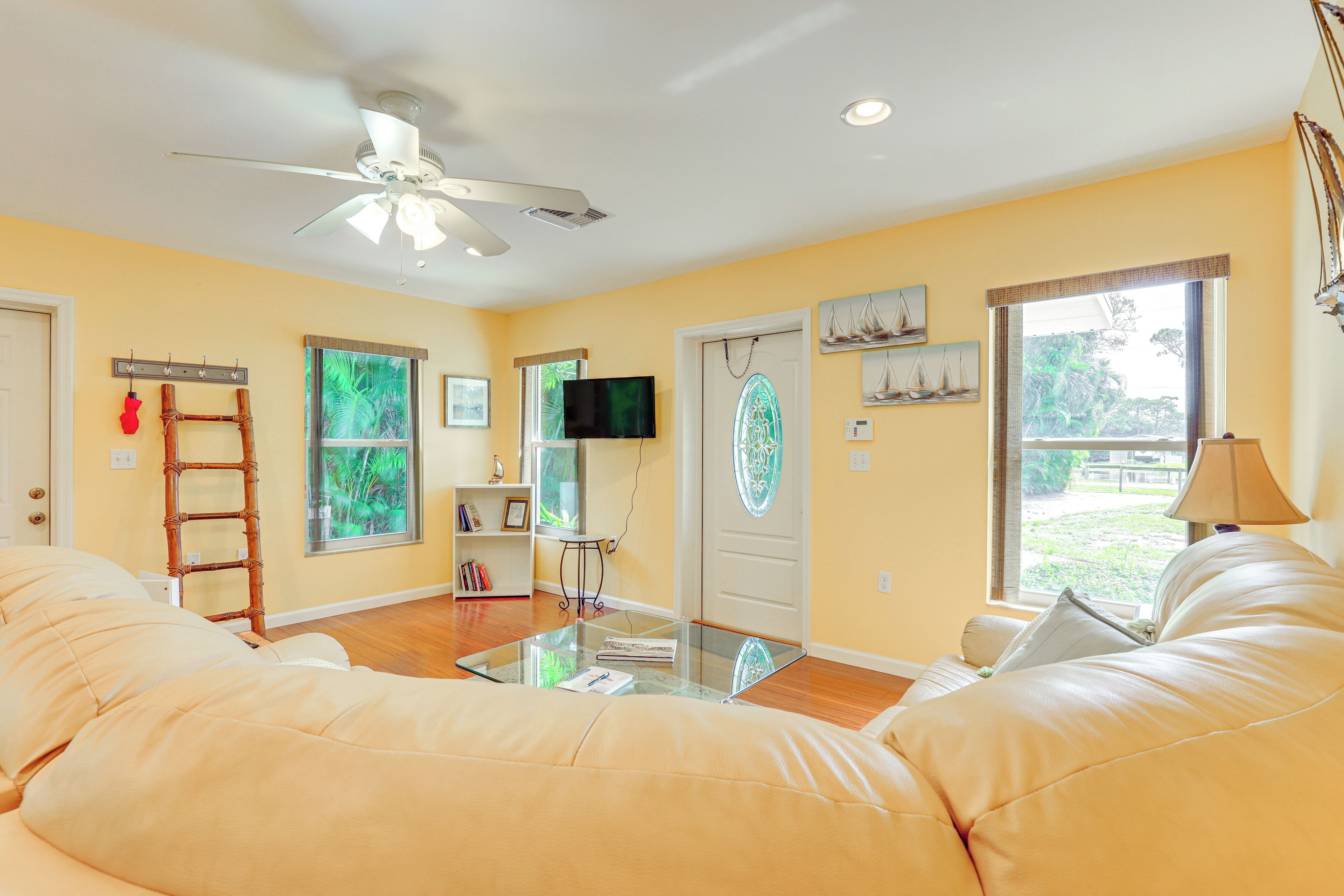 Rumah (2 Bedrooms) | Interior