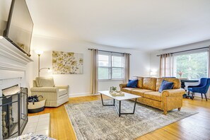 House (3 Bedrooms) | Interior