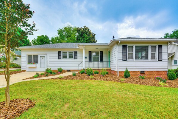 House (3 Bedrooms) | Front of property