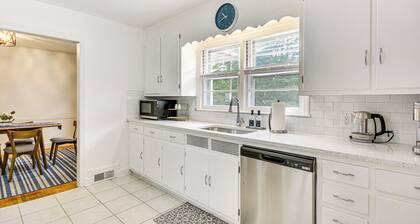 'dogwood Cottage' w/ Fireplace: 1 Mi to University