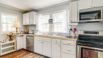 Cottage (3 Bedrooms) | Intérieur