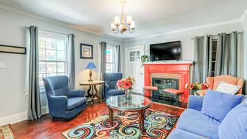 Cottage (3 Bedrooms) | Interior