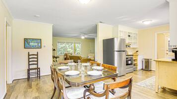 Nhà (3 Bedrooms) | Nội thất