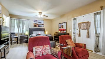 Apartment (0 Bedroom) | Front of property