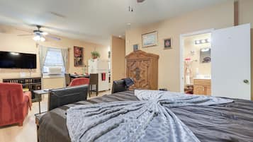 Apartment (0 Bedroom) | Bahagian dalam