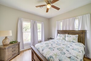 House (3 Bedrooms) | Interior - Walk to Lake, Parks & Dining: Eufala Family Home! (Eufaula)