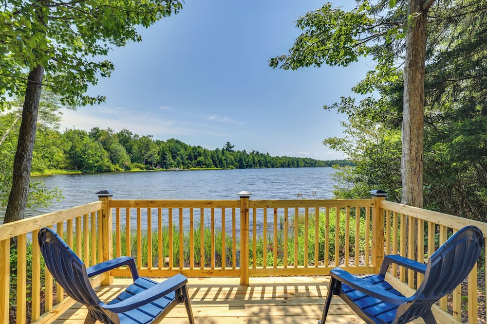 Private Hot Tub: Lakefront Poconos Home! - Devils Hole Creek, PA