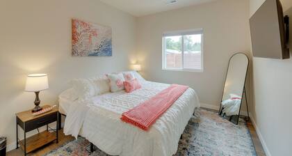 Family-friendly Florence Home: 3 Mi to the Coast!