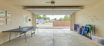Family-friendly Florence Home: 3 Mi to the Coast!