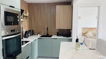 Fridge, microwave, oven, dishwasher