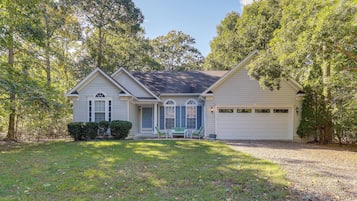 House (3 Bedrooms) | Front of property