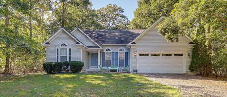 House (3 Bedrooms) | Front of property