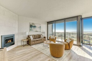 TV, fireplace, DVD player, offices