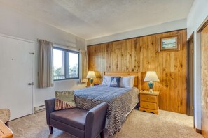 2 عدّة غرف نوم ومكواة/لوح كي وواي فاي وملاءات أسرّة