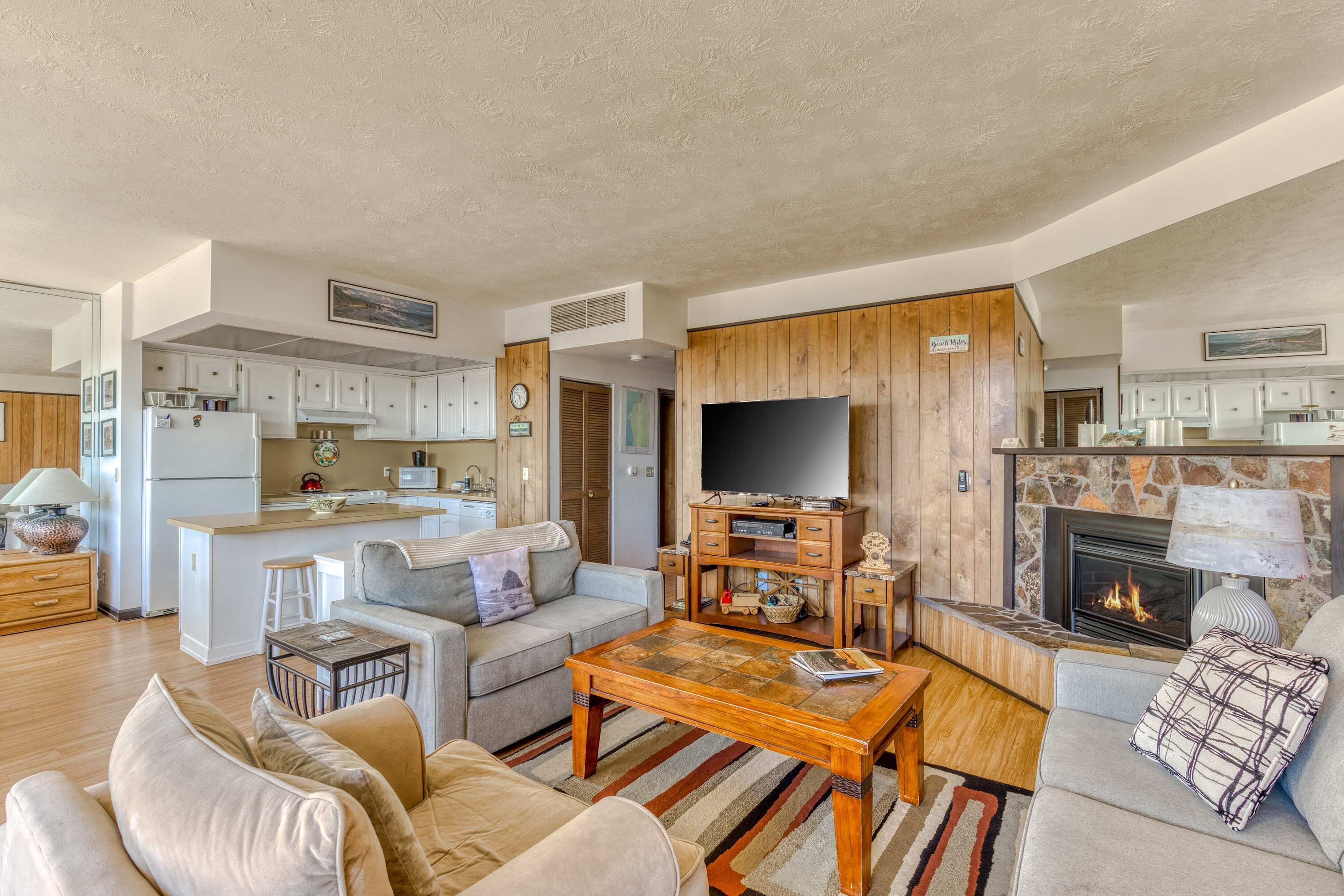 TV, fireplace, DVD player, offices