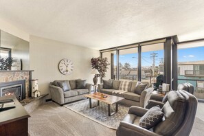 TV, fireplace, DVD player, offices