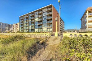 Exterior - Sand & Sea (210) Agate Hunter - Cozy Ocean View (Seaside)