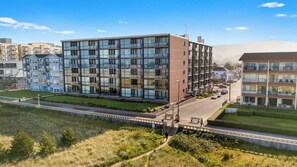 Exterior - Sand & Sea (210) Agate Hunter - Cozy Ocean View (Seaside)