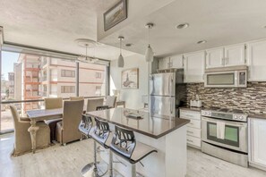 Fridge, microwave, oven, stovetop