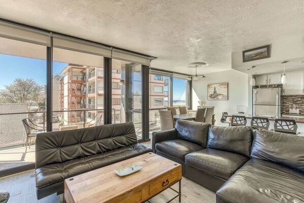 TV, fireplace, DVD player, offices